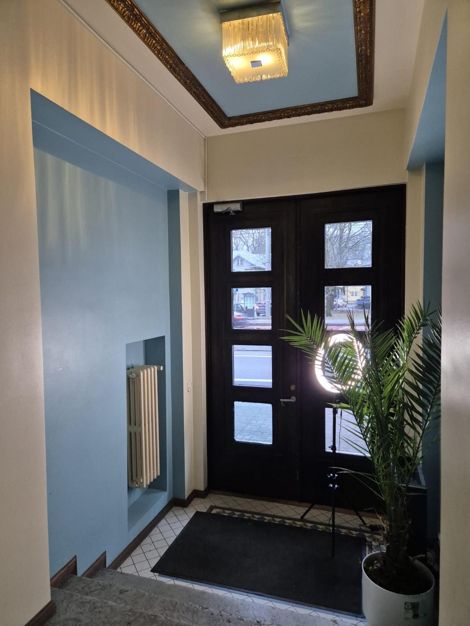 Mini Penthhouse-cozy Luxury In Old Town Apartamento